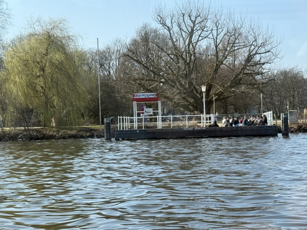 Haltestelle Fährdamm Alsterdampfer